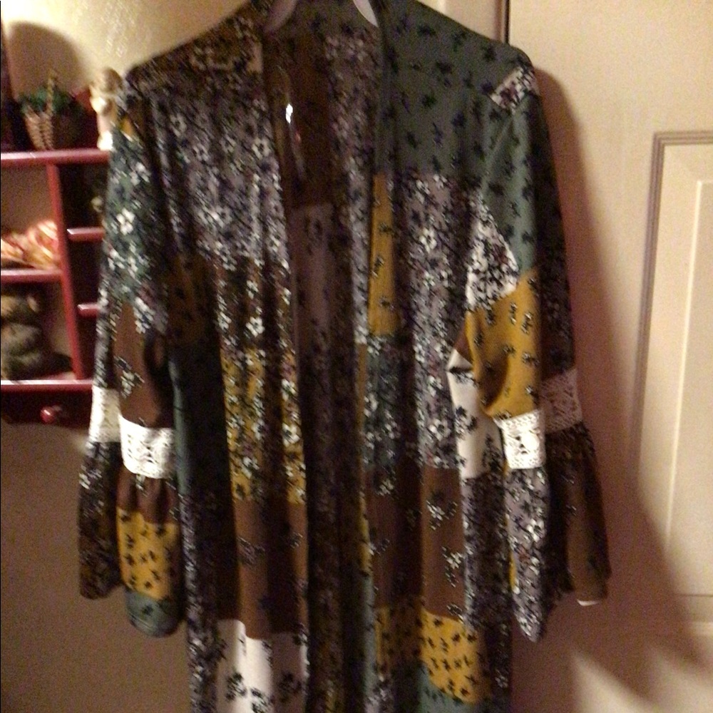 Brand New. Jade by Jane Floral/Patchwork, and lace Kimono.